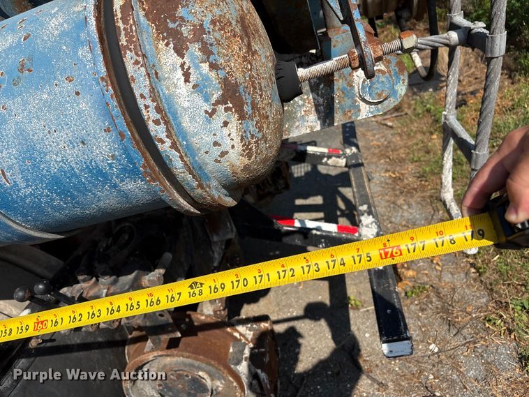 image for item ET8660 2000 International 2674 vacuum truck