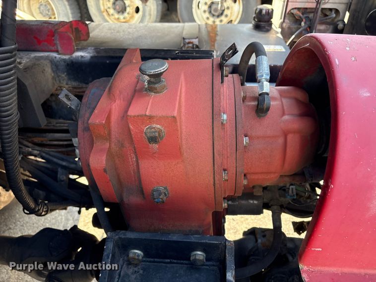 image for item ET8660 2000 International 2674 vacuum truck
