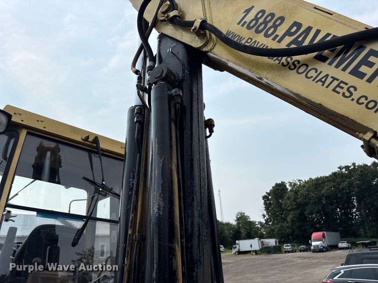 image for item ET8662 1989 Caterpillar 428 backhoe