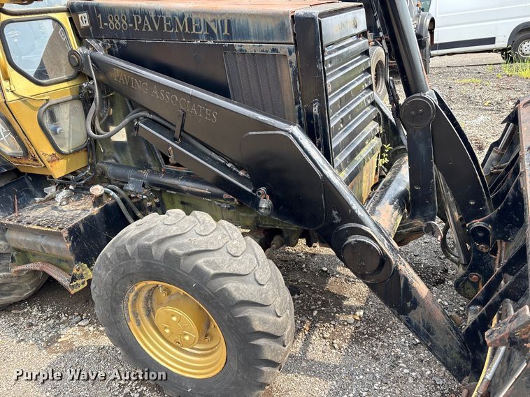 image for item ET8662 1989 Caterpillar 428 backhoe