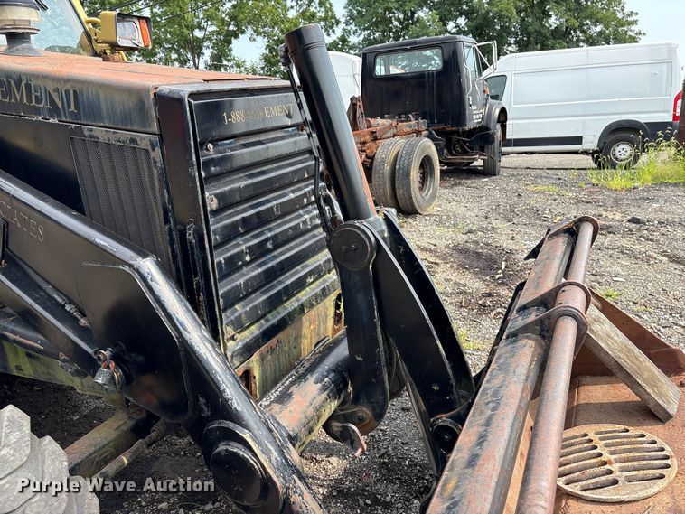 image for item ET8662 1989 Caterpillar 428 backhoe