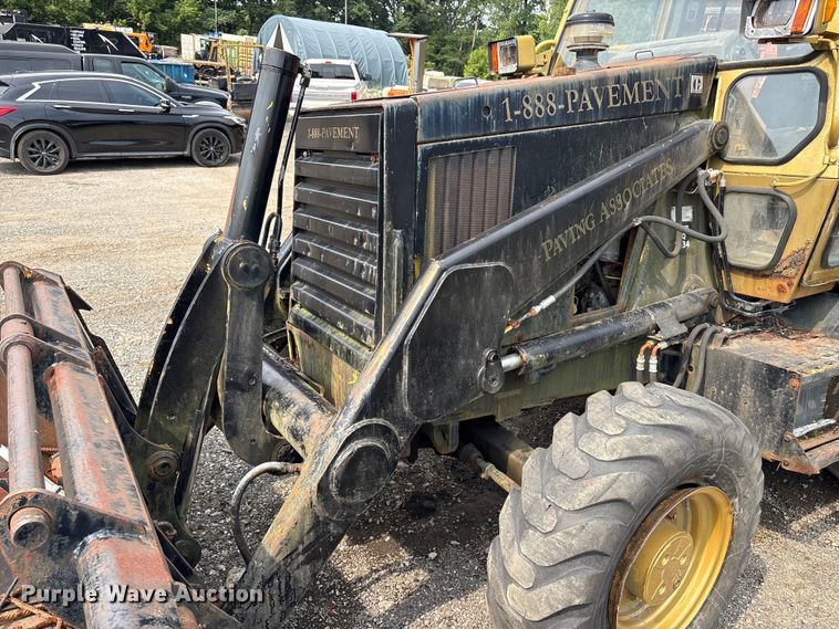 image for item ET8662 1989 Caterpillar 428 backhoe