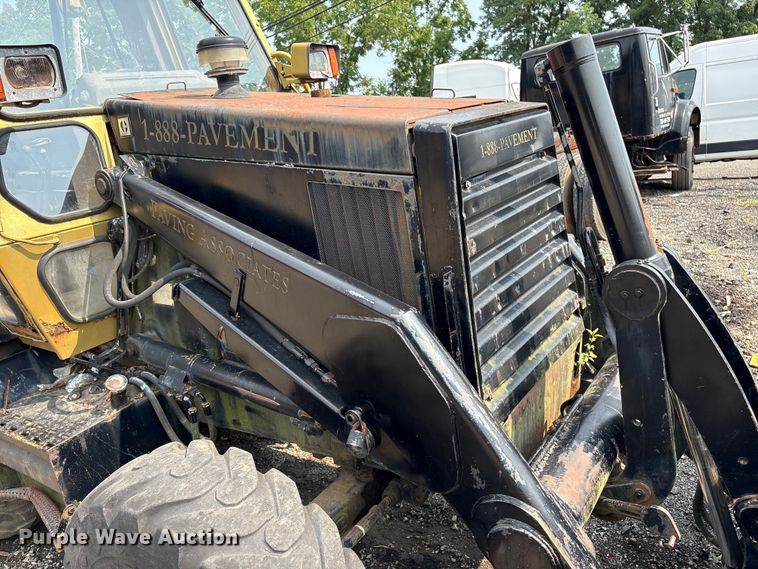 image for item ET8662 1989 Caterpillar 428 backhoe