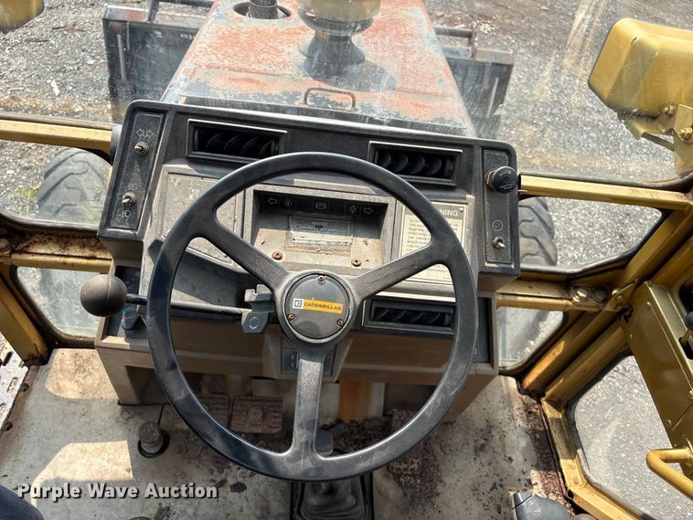 image for item ET8662 1989 Caterpillar 428 backhoe
