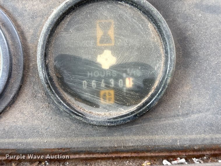 image for item ET8662 1989 Caterpillar 428 backhoe