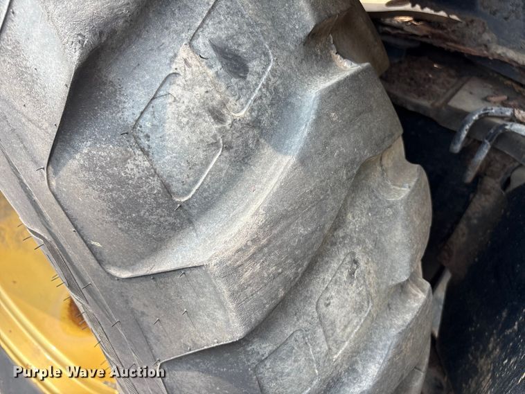 image for item ET8662 1989 Caterpillar 428 backhoe