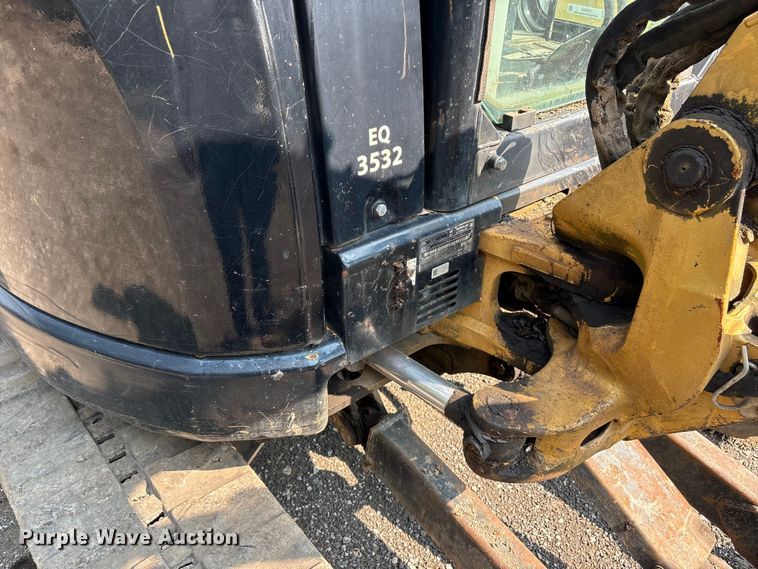 image for item ET8664 2013 Caterpillar 304E mini excavator