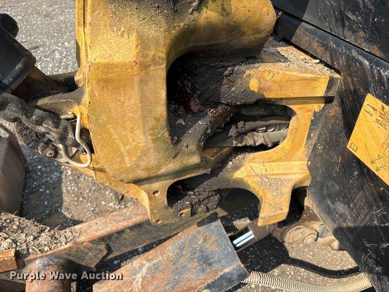 image for item ET8664 2013 Caterpillar 304E mini excavator