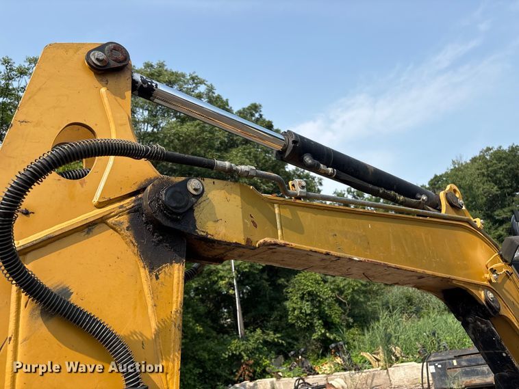 image for item ET8664 2013 Caterpillar 304E mini excavator