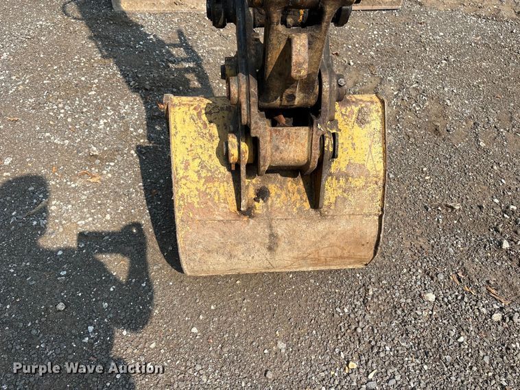 image for item ET8664 2013 Caterpillar 304E mini excavator
