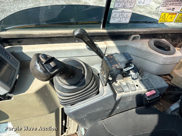 image for item ET8664 2013 Caterpillar 304E mini excavator