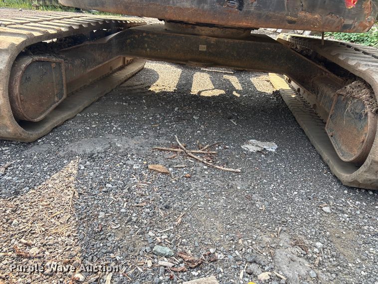 image for item ET8664 2013 Caterpillar 304E mini excavator