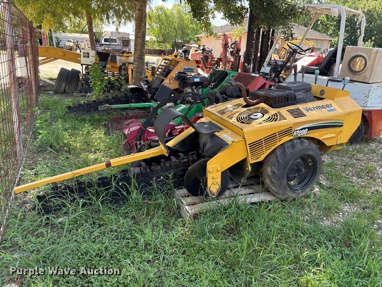 2006 Vermeer TR200 trencher