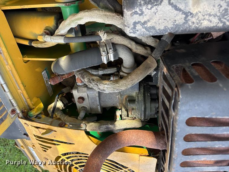 image for item EU0798 2006 Vermeer TR200 trencher