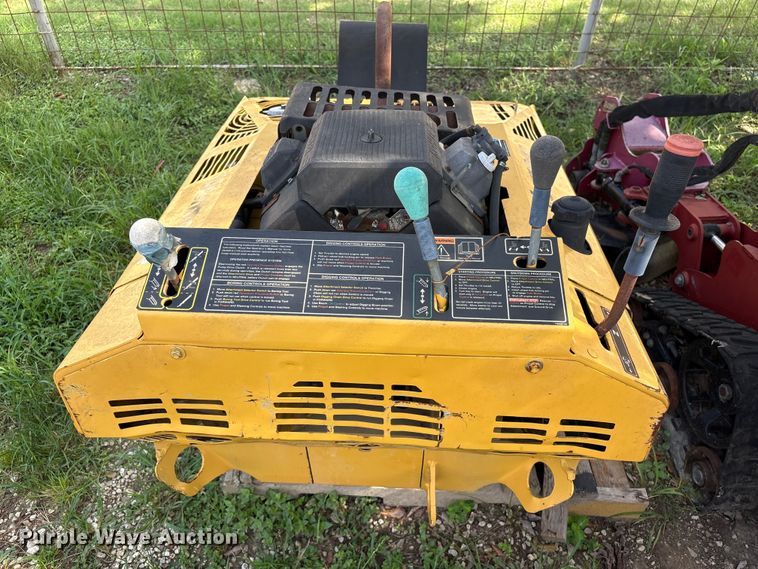 image for item EU0798 2006 Vermeer TR200 trencher