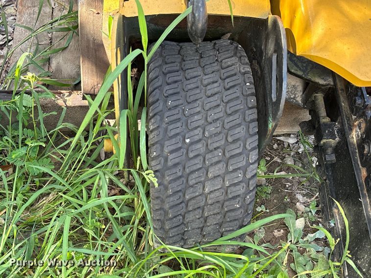 image for item EU0798 2006 Vermeer TR200 trencher