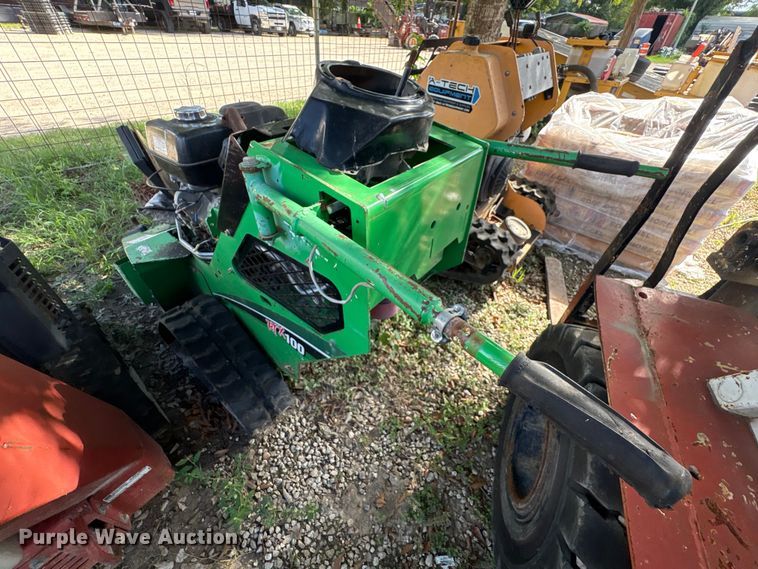 image for item EU0800 2015 Vermeer RTX100 trencher