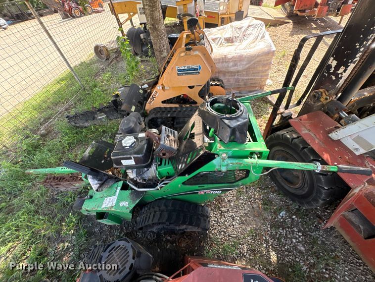 image for item EU0800 2015 Vermeer RTX100 trencher