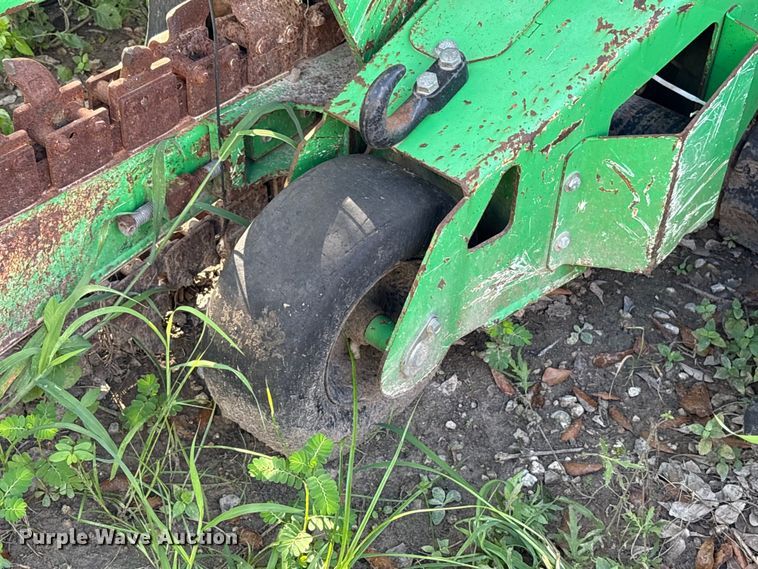 image for item EU0800 2015 Vermeer RTX100 trencher