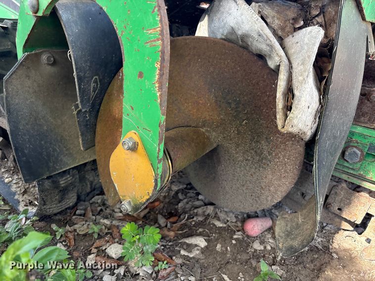 image for item EU0800 2015 Vermeer RTX100 trencher