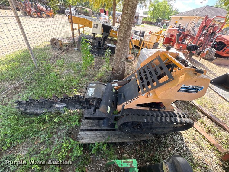 image for item EU0801 2008 Boxer 118 trencher