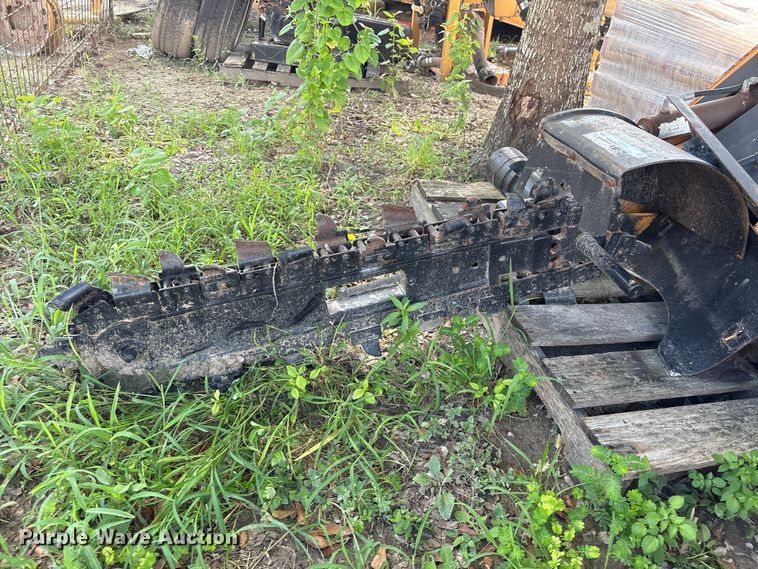 image for item EU0801 2008 Boxer 118 trencher