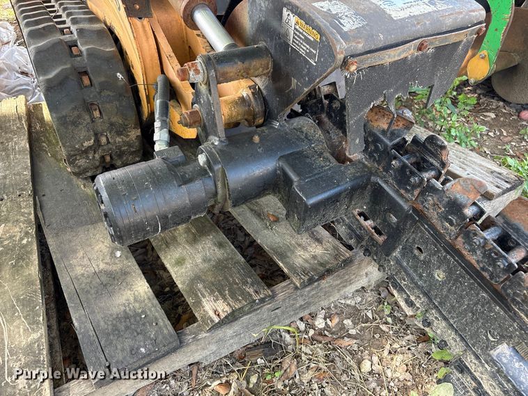 image for item EU0801 2008 Boxer 118 trencher