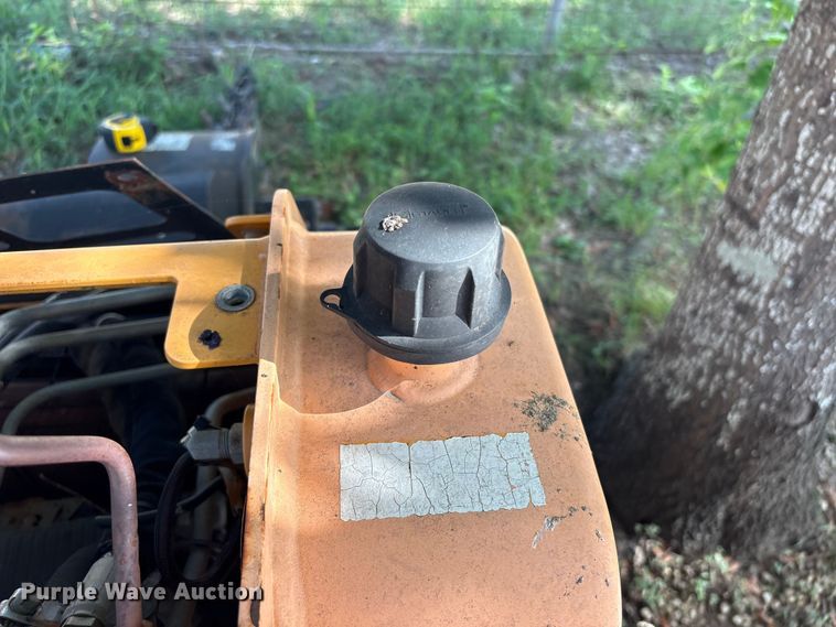 image for item EU0801 2008 Boxer 118 trencher