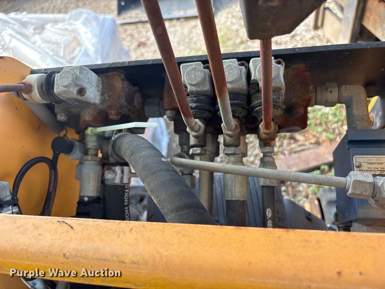 image for item EU0801 2008 Boxer 118 trencher