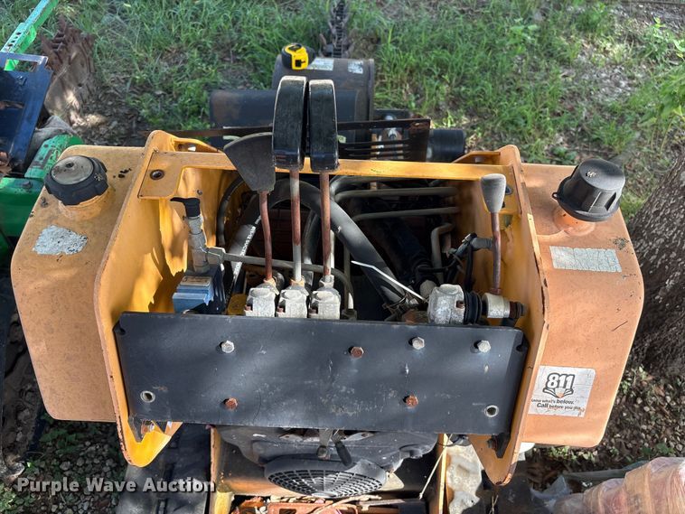 image for item EU0801 2008 Boxer 118 trencher