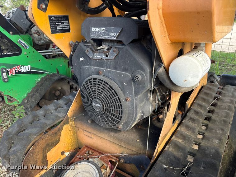 image for item EU0801 2008 Boxer 118 trencher