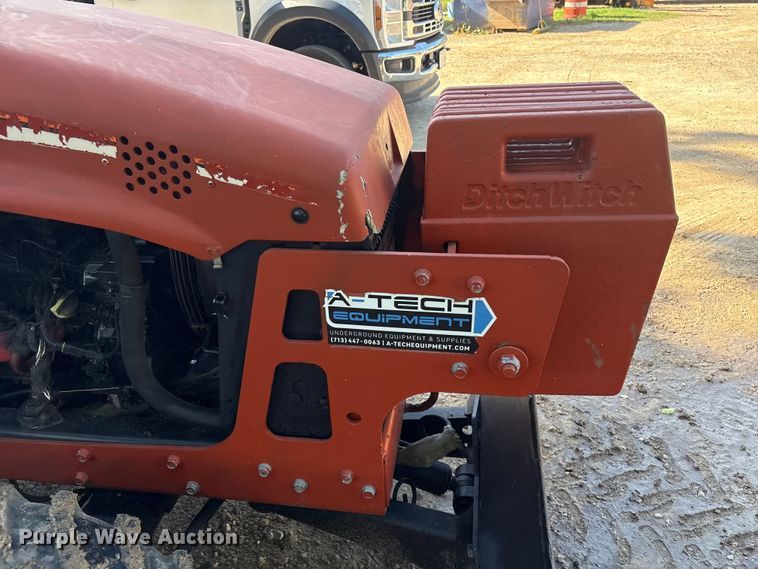 image for item EU0802 2004 Ditch Witch RT45 trencher