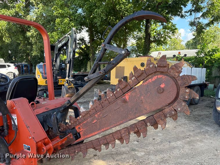 image for item EU0802 2004 Ditch Witch RT45 trencher