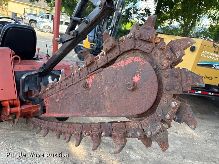image for item EU0802 2004 Ditch Witch RT45 trencher