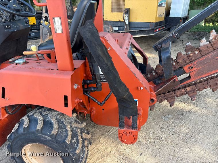 image for item EU0802 2004 Ditch Witch RT45 trencher