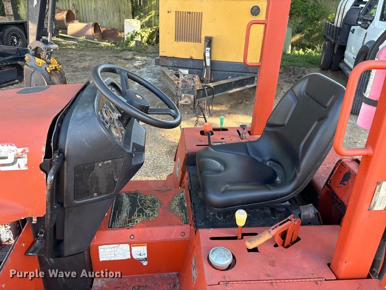 image for item EU0802 2004 Ditch Witch RT45 trencher