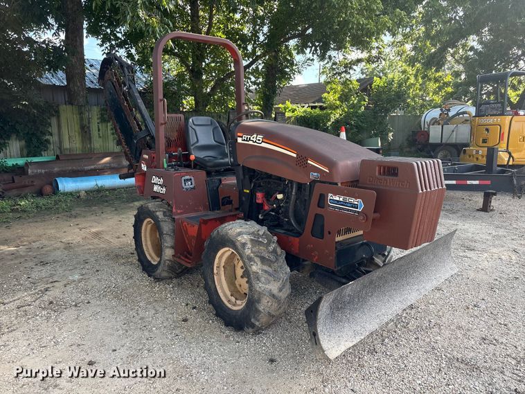 image for item EU0803 2000 Ditch Witch RT45 trencher