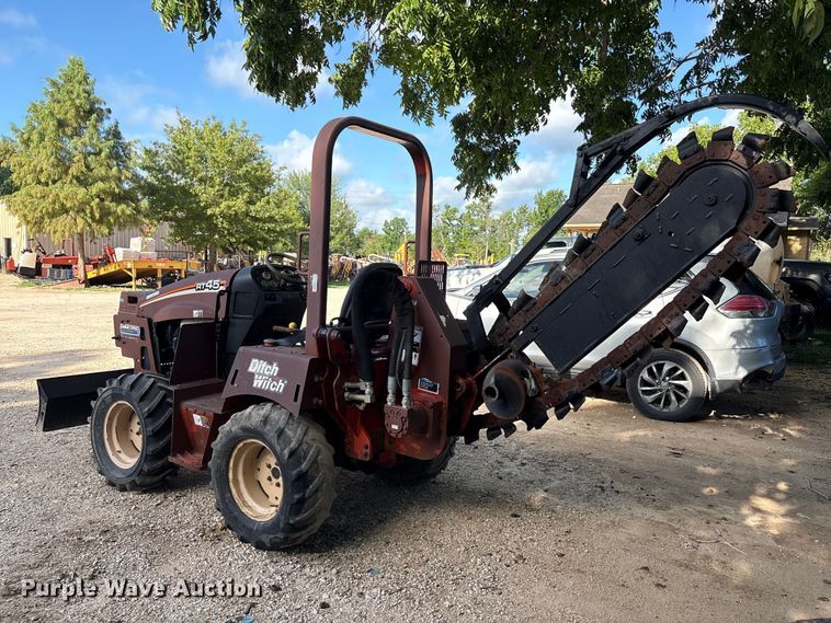 image for item EU0803 2000 Ditch Witch RT45 trencher