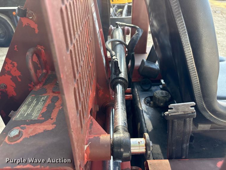 image for item EU0803 2000 Ditch Witch RT45 trencher