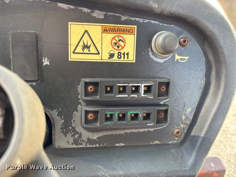 image for item EU0803 2000 Ditch Witch RT45 trencher