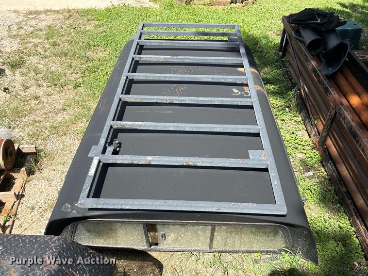 image for item EU0805 Pickup truck topper 