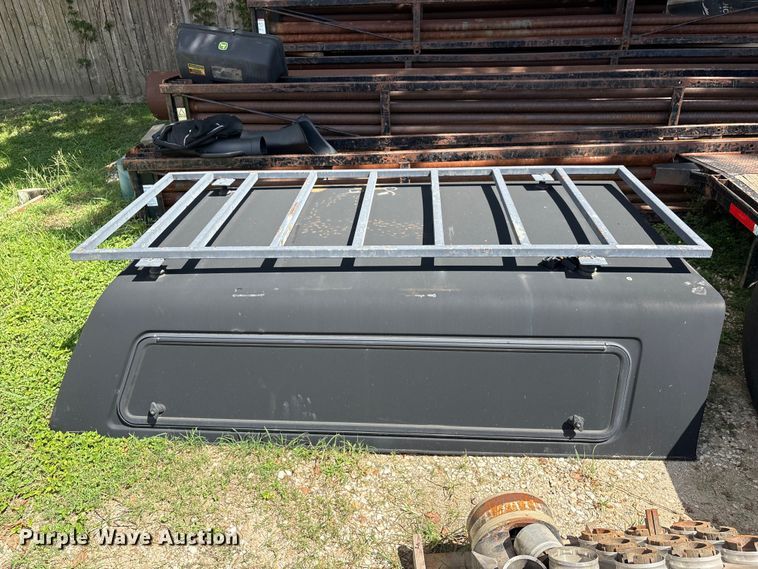 image for item EU0805 Pickup truck topper 