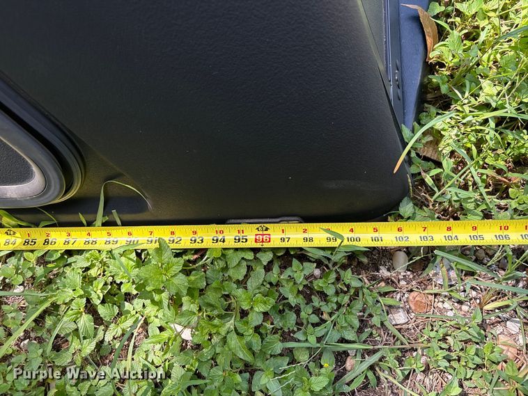 image for item EU0805 Pickup truck topper 