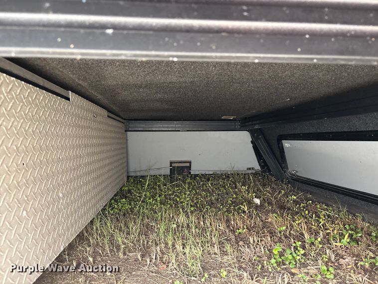 image for item EU0805 Pickup truck topper 
