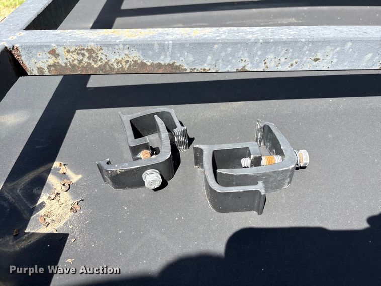 image for item EU0805 Pickup truck topper 