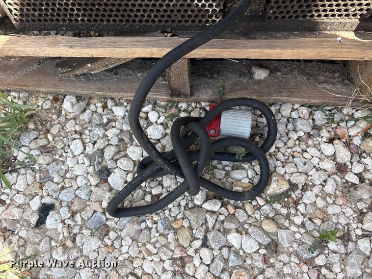 image for item EU0808 Gates OmniCrimp 21 hydraulic hose crimper