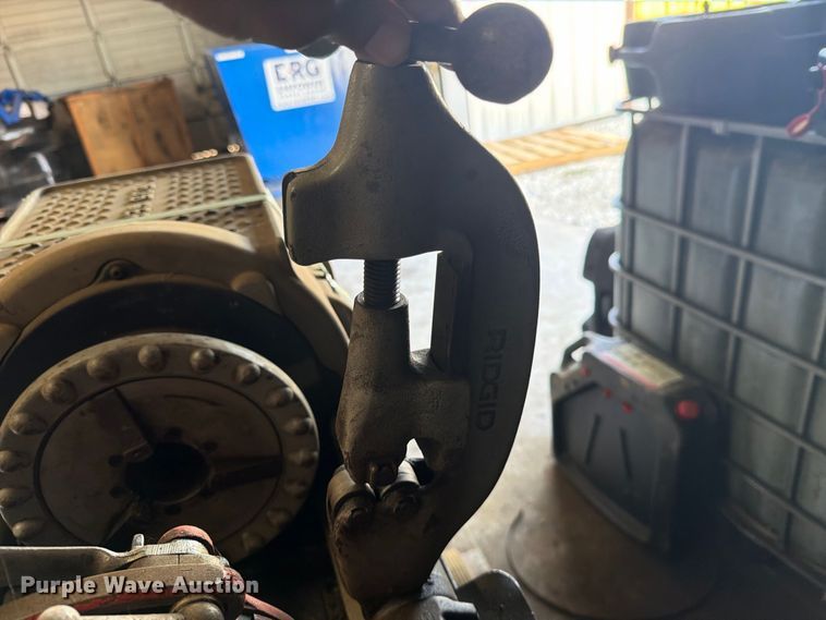 image for item EU5890 Ridgid 535 series pipe threader