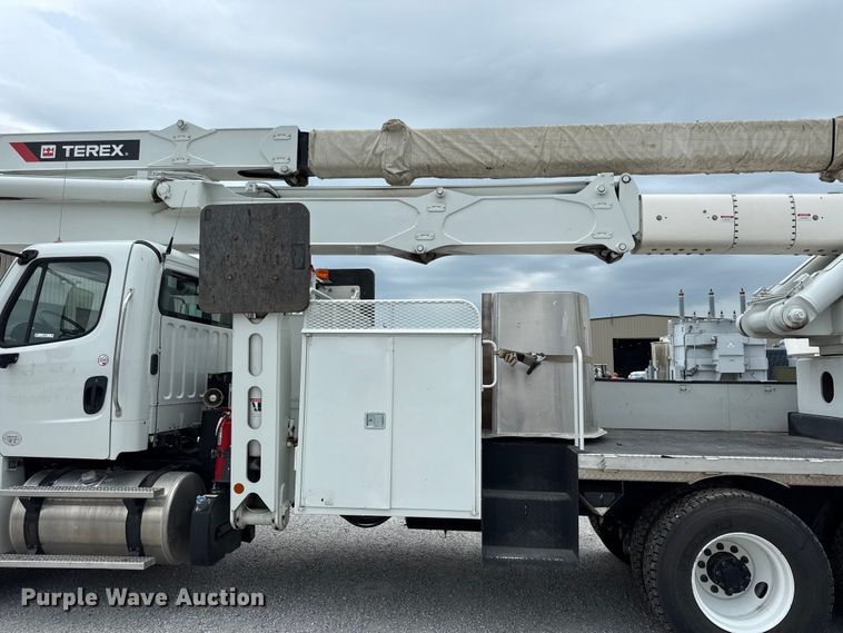 image for item EV6052 2014 Freightliner Business Class M2 bucket truck