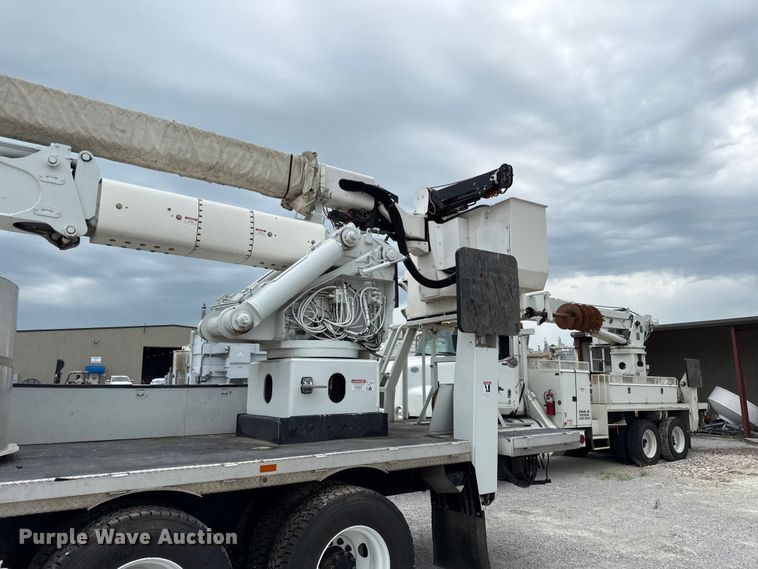 image for item EV6052 2014 Freightliner Business Class M2 bucket truck
