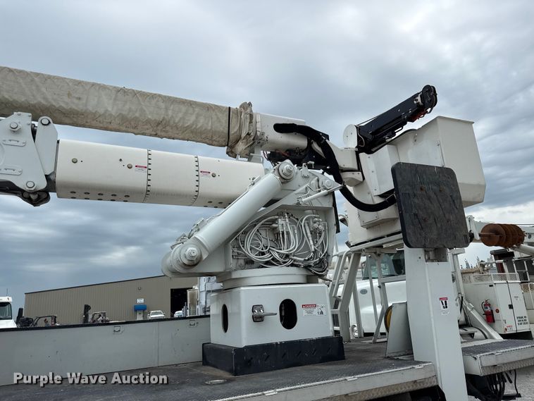 image for item EV6052 2014 Freightliner Business Class M2 bucket truck